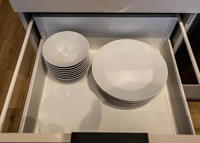 Апартаменты Wola - 8th Floor, Tram&bus Nearby *