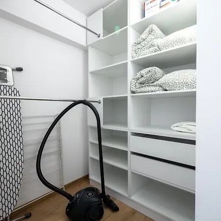 Wola - 8th Floor, Tram&bus Nearby